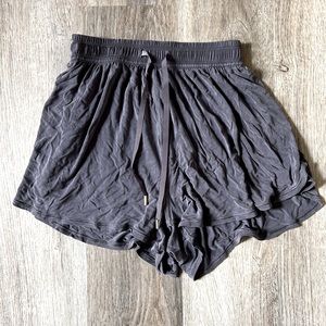 SIZE 2 FLOWY LULULEMON SHORTS/ PJ SHORTS